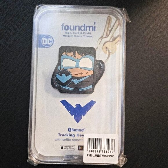 New / Sealed Foundmi Bluetooth Tracking Remote Keychain DC Comics Nightwing - Picture 1 of 3